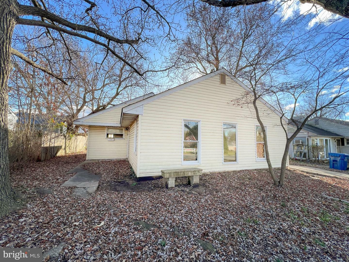 Property Photo: 116 Jay Drive DE 19720