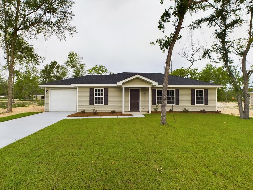 Property Photo:  635 Church Circle  GA 31545 