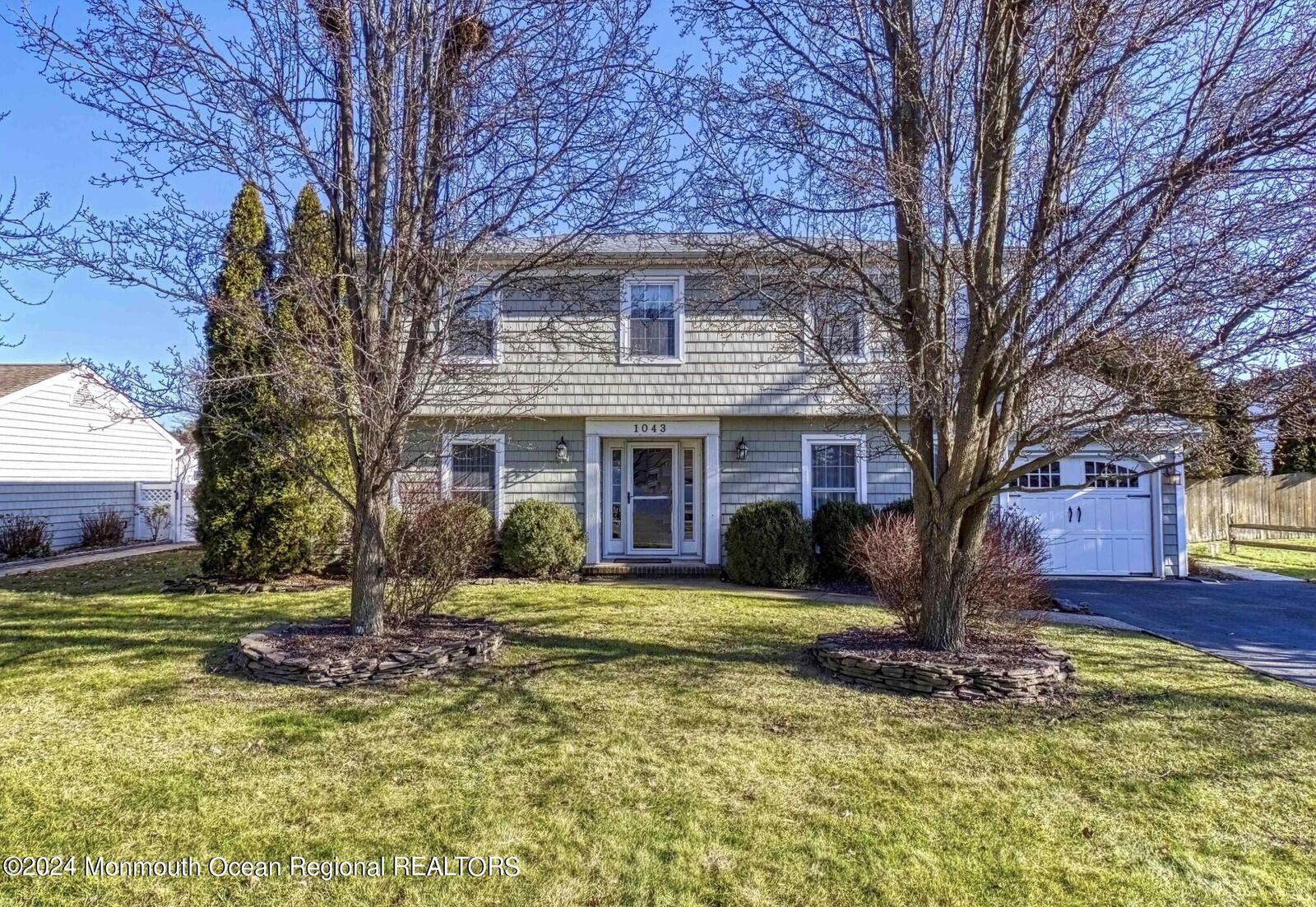 Property Photo:  1043 Evelyn Drive  NJ 08753 