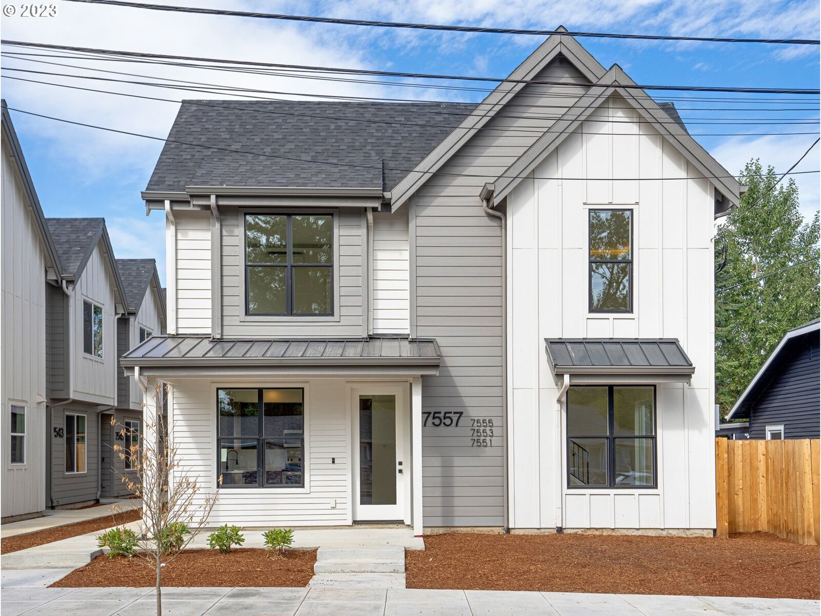 Property Photo: 7555 N Gilbert Ave 2 OR 97203