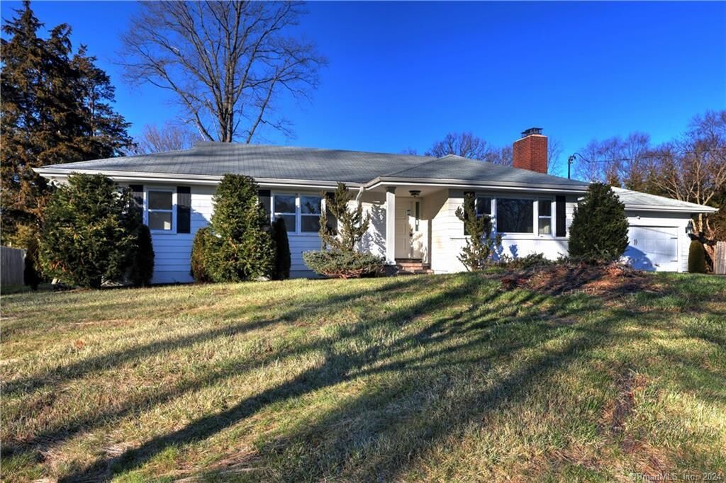 Property Photo: 28 Kingston Road CT 06611