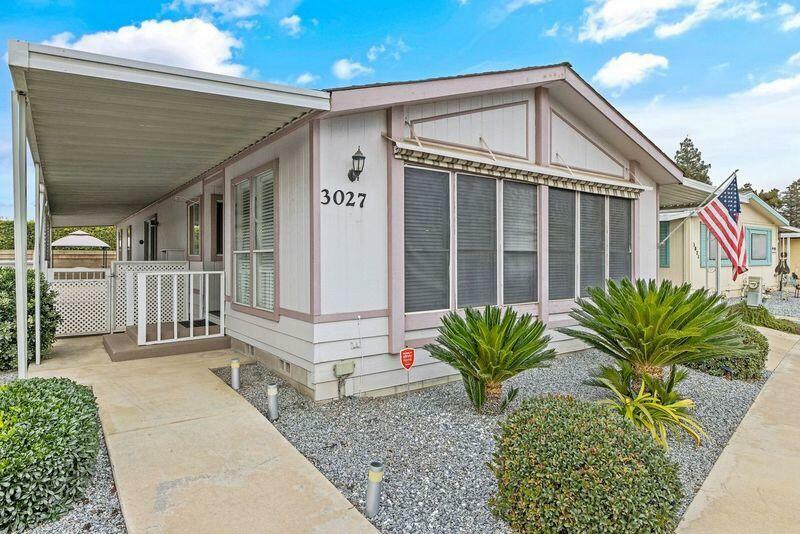 Property Photo:  3027 S Avocado Street  CA 93277 