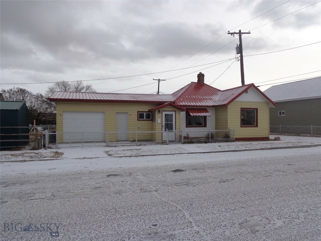 Property Photo:  409 Washington Street  MT 59711 