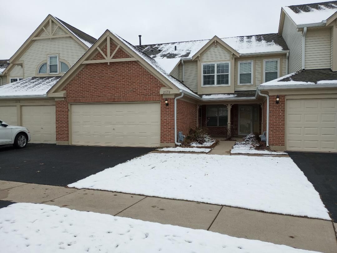 Property Photo:  2370 County Farm Lane  IL 60194 