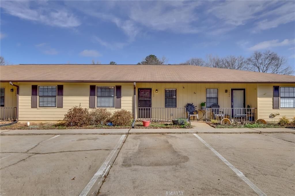 Property Photo:  1203 New Horizon Street  GA 30127 