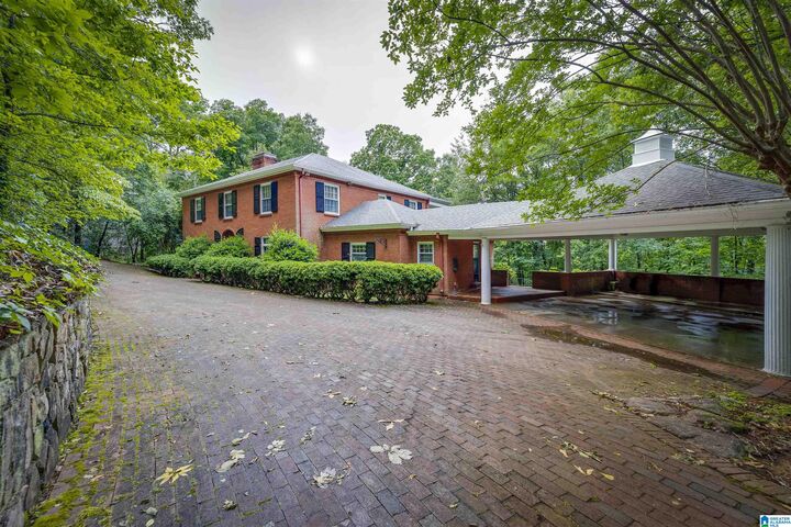 House for sale in Anniston 526 Hillyer High Road, Anniston, AL 36207