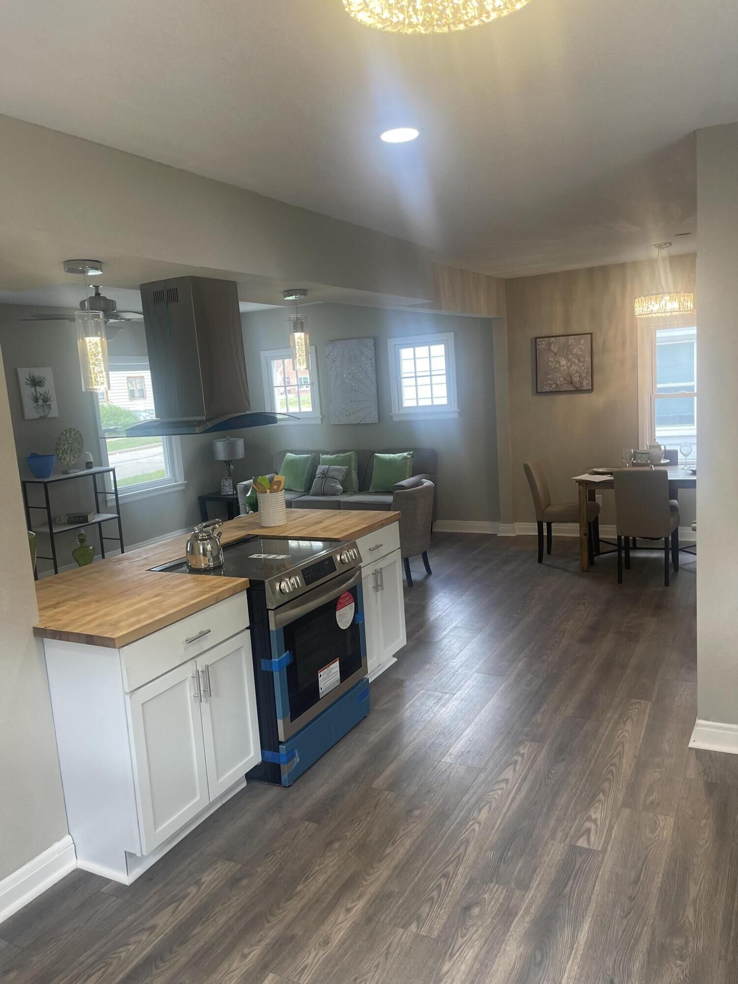 Property Photo: 5958 N 39th St WI 53209