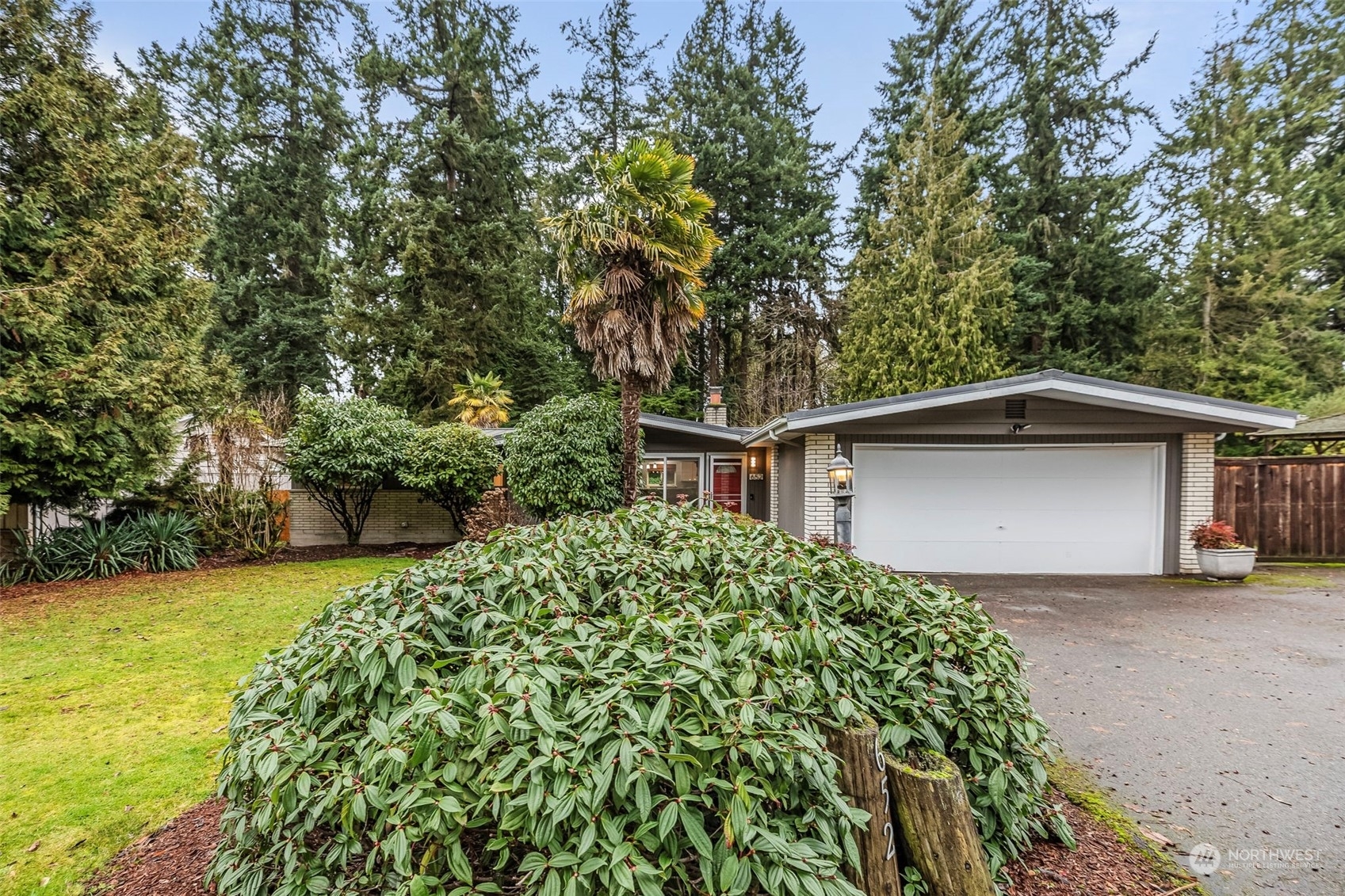 Property Photo:  652 S 298th Street  WA 98003 