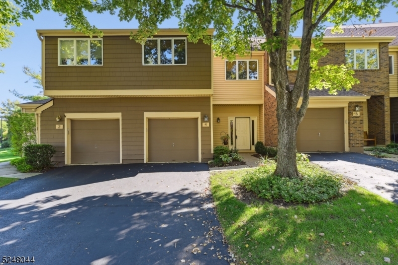 Property Photo: 4 Avery Ct NJ 07940