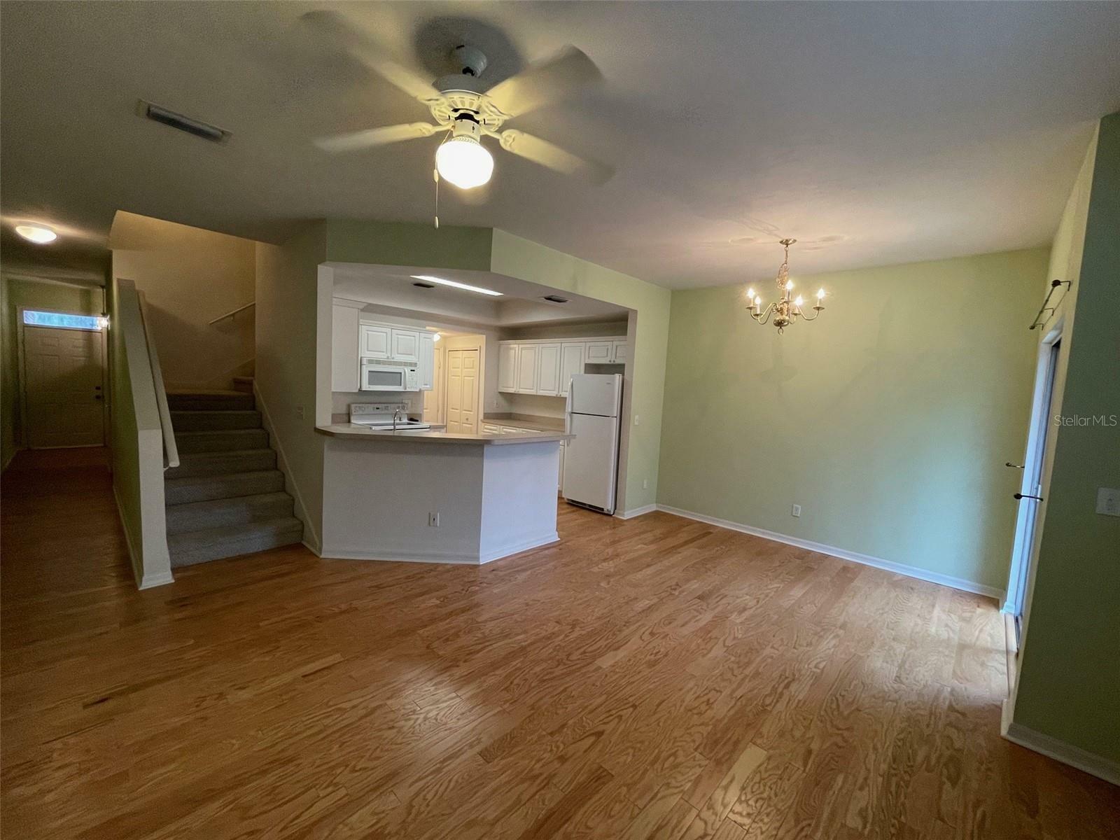 Property Photo:  408 NW 50th Boulevard  FL 32607 