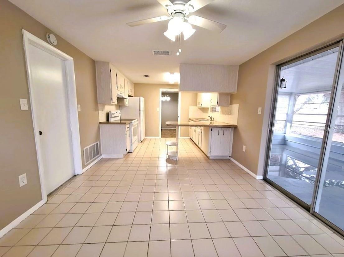 Property Photo:  10221 Oak Hill Drive  FL 34668 