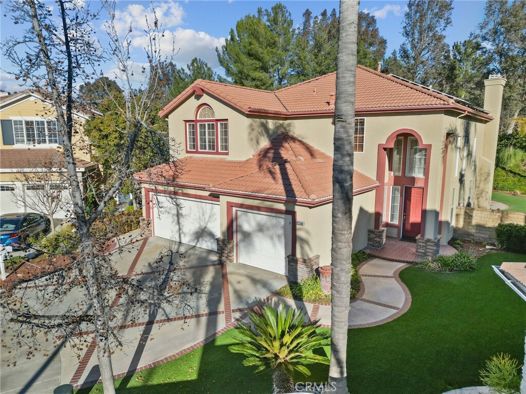 Property Photo:  23300 Summerglen Place  CA 91354 