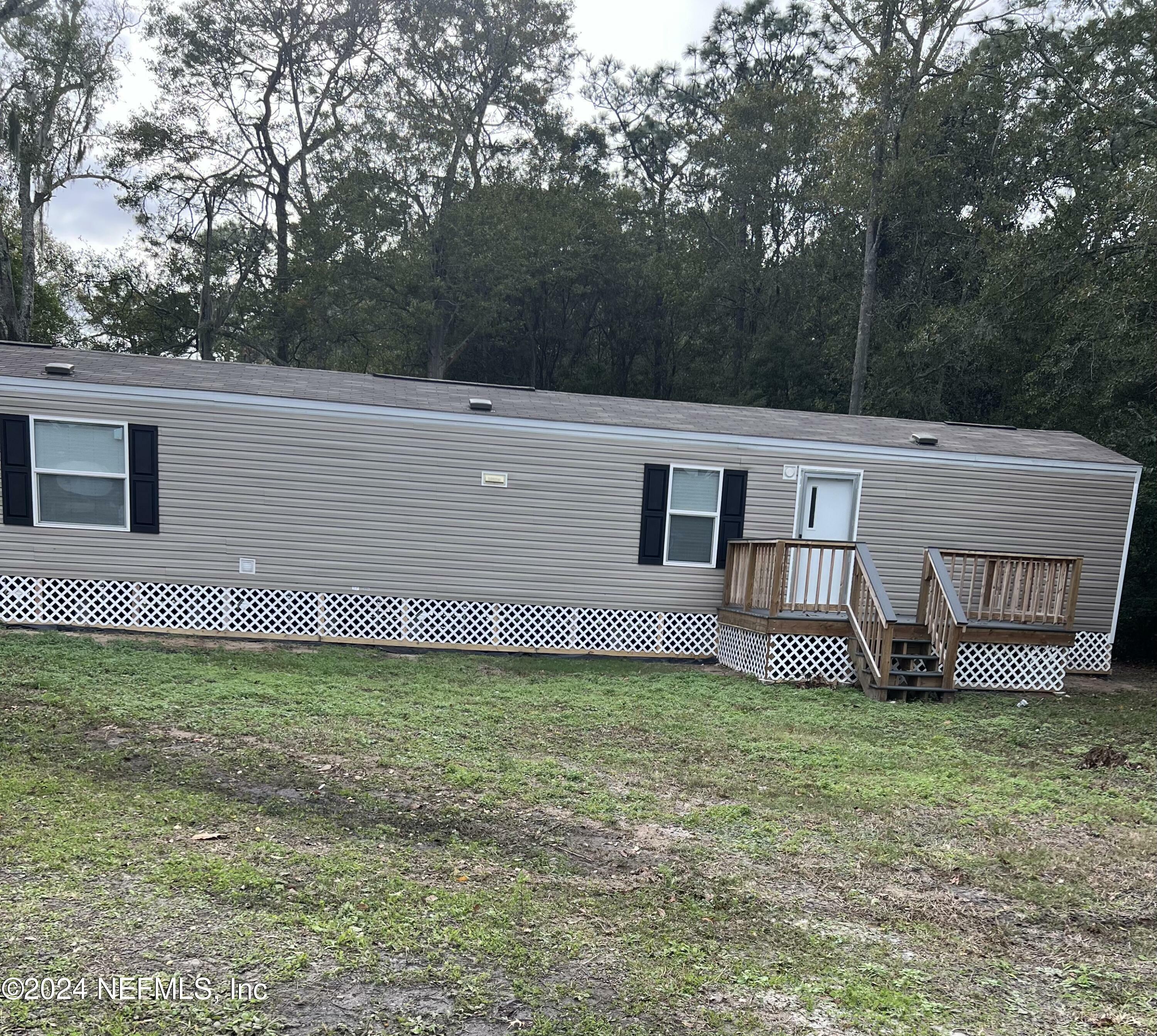 Property Photo:  5536 Moncrief Road W  FL 32219 