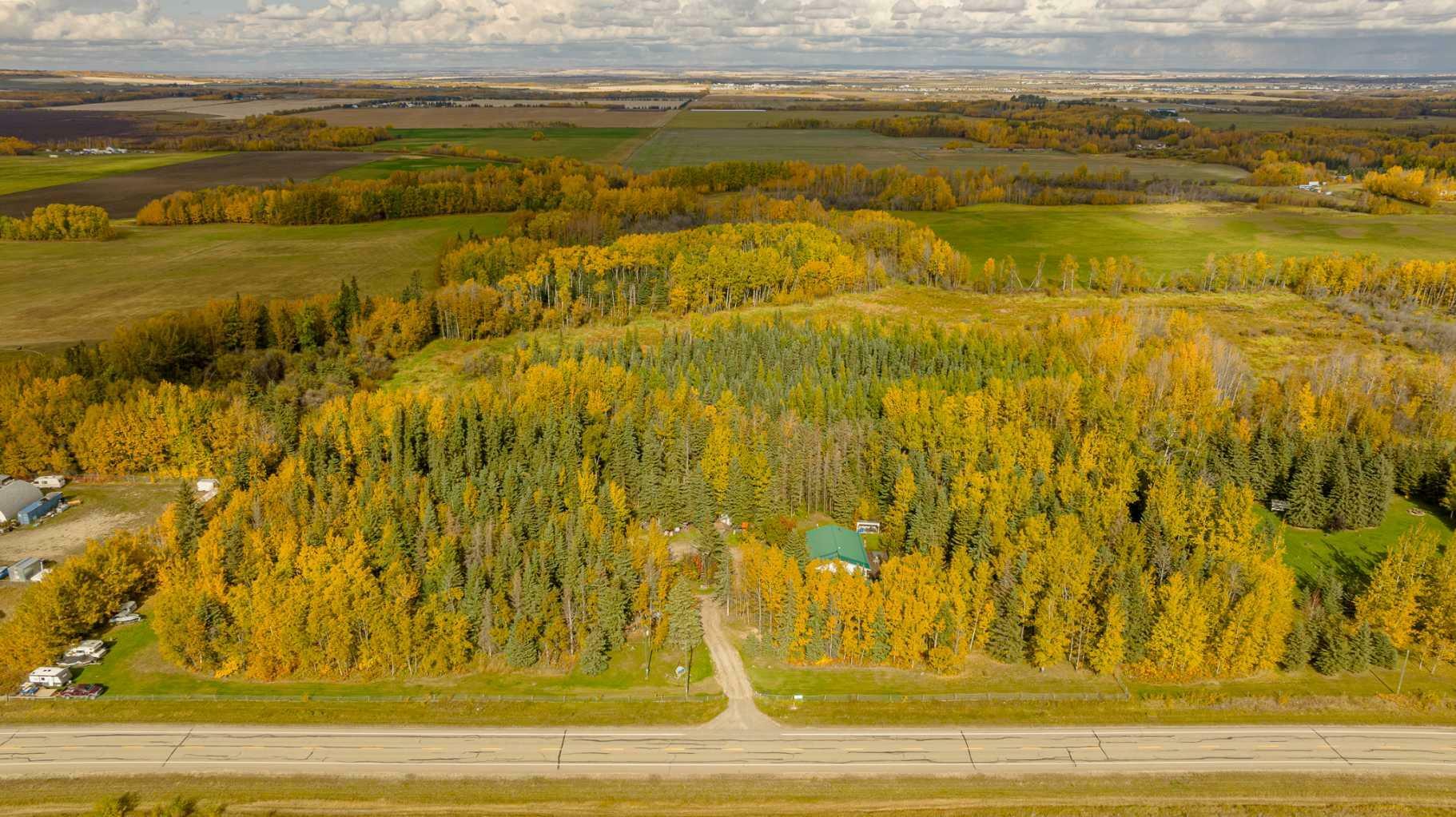 Property Photo: 65036A Twp Rd 710 AB T8W 5C7