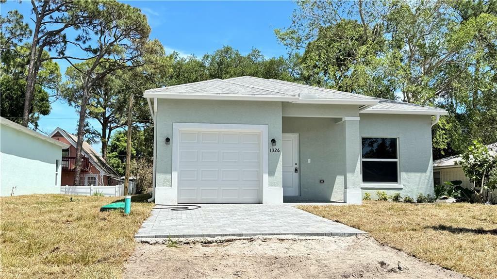 Property Photo:  1326 26th Avenue SW  FL 32962 