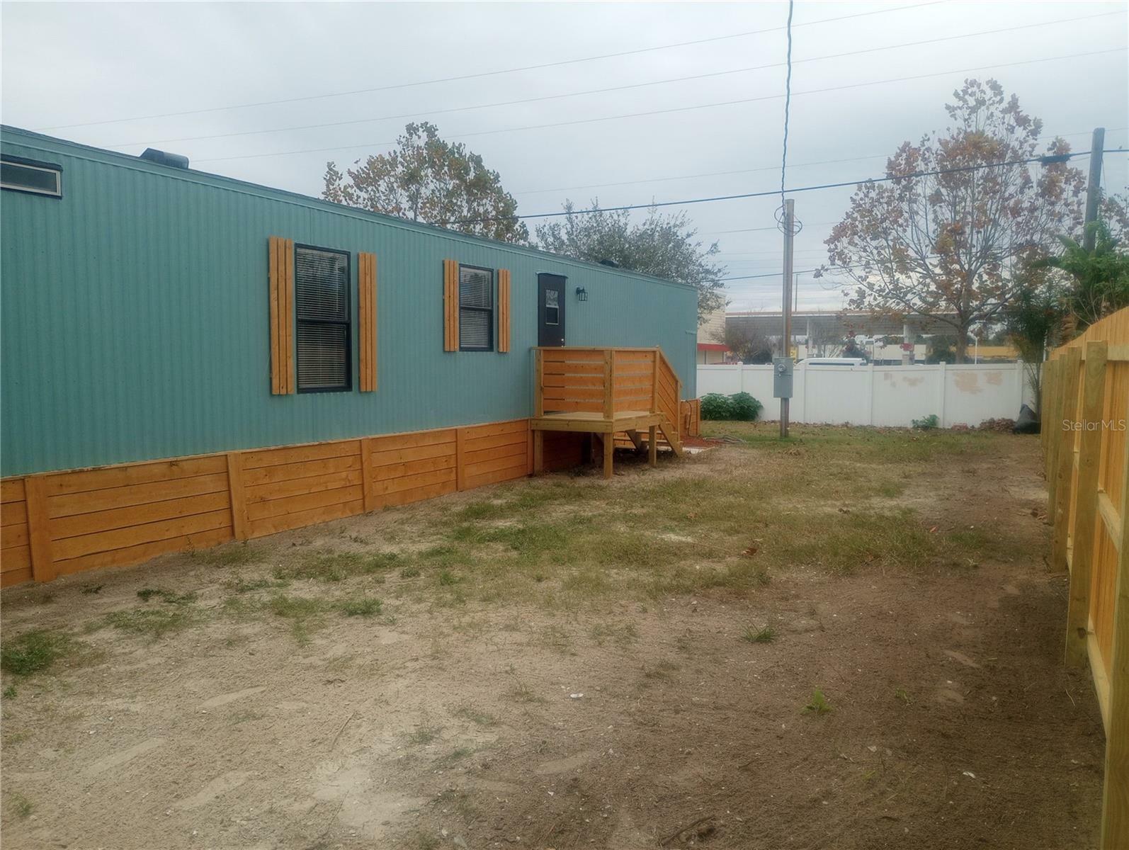 Property Photo:  1906 Holiday Drive  FL 34691 