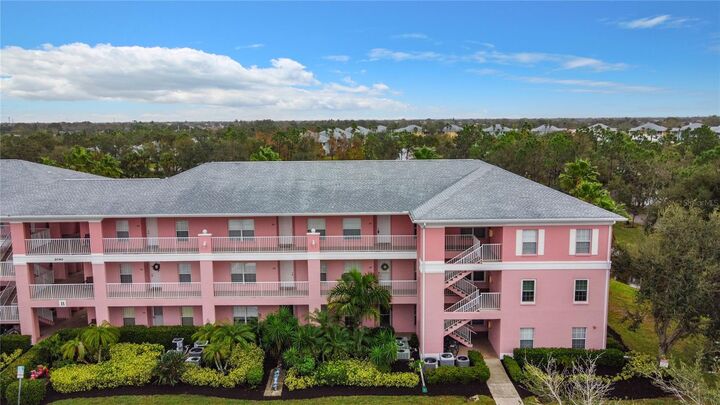 Property Photo:  2040 Willow Hammock Circle 307  FL 33983 