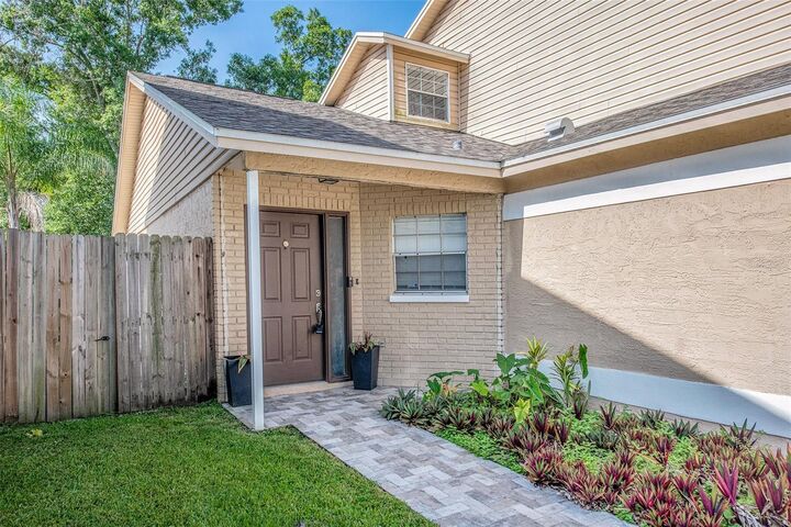 Property Photo: 11642 Hidden Hollow Circle FL 33635