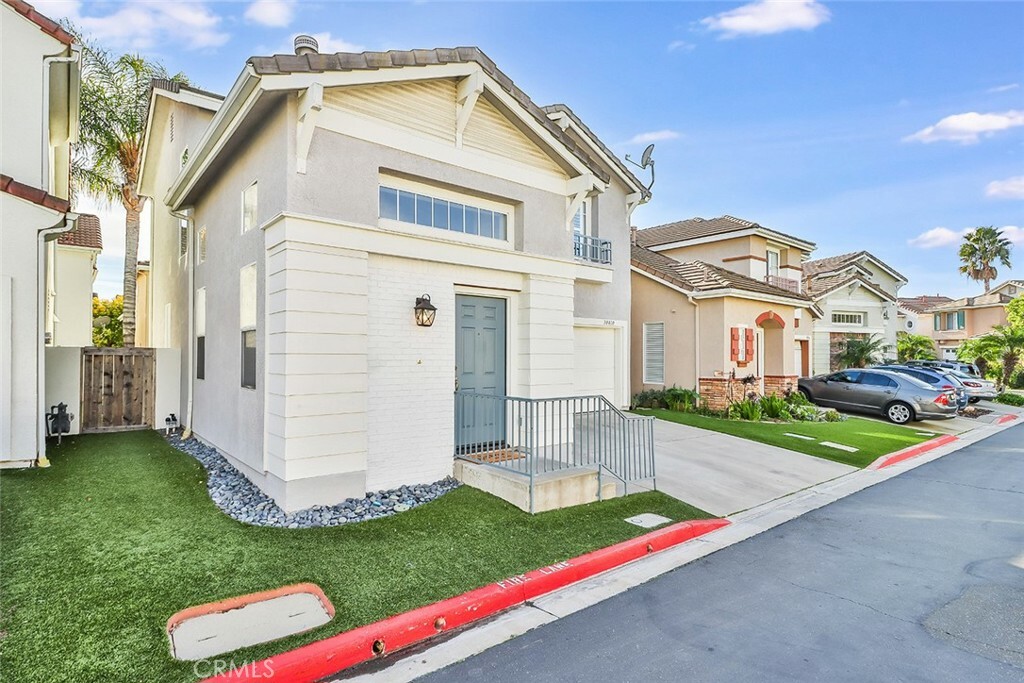 Property Photo:  30810 Ferrara Court  CA 91362 