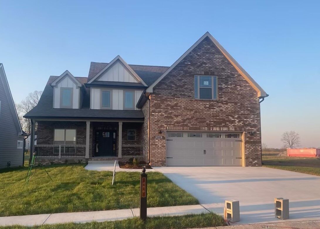 Property Photo:  135 The Oaks  TN 37043 
