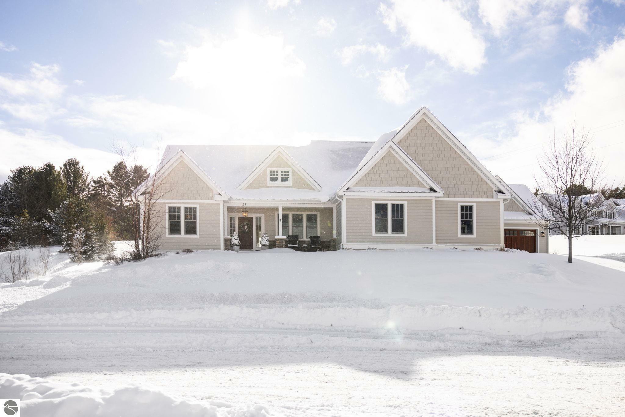 Property Photo:  21 Vineyard Ridge Drive  MI 49686 