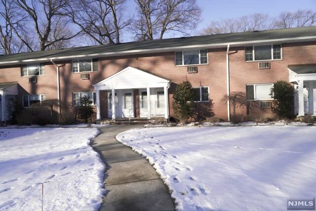 Property Photo: 708 Washington Drive NJ 07446