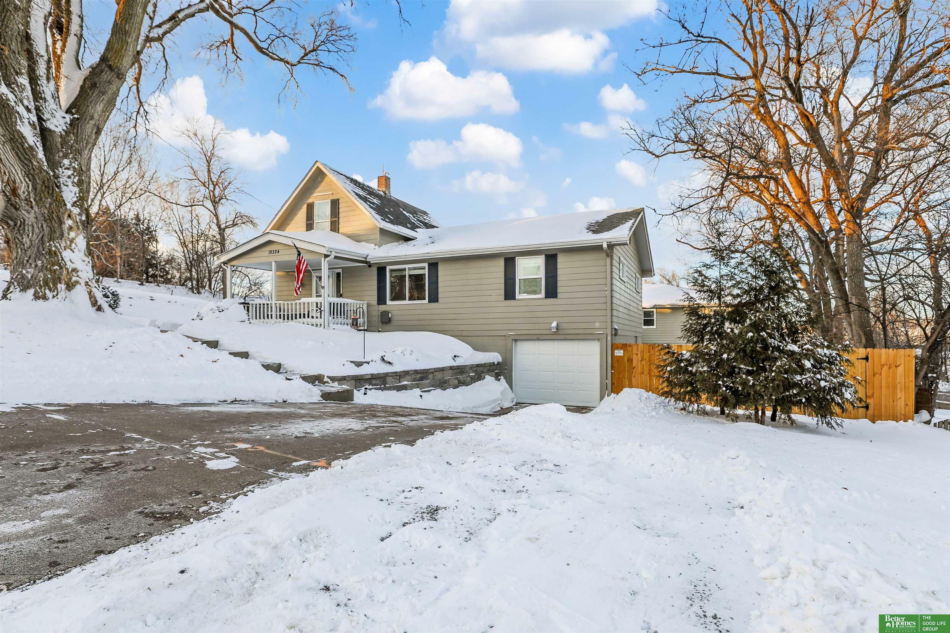 Property Photo: 15324 N Second Street NE 68007