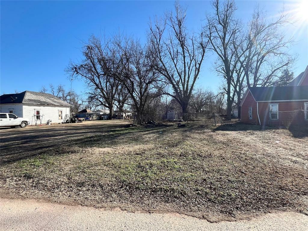 Property Photo:  819 El Reno Avenue  OK 73018 