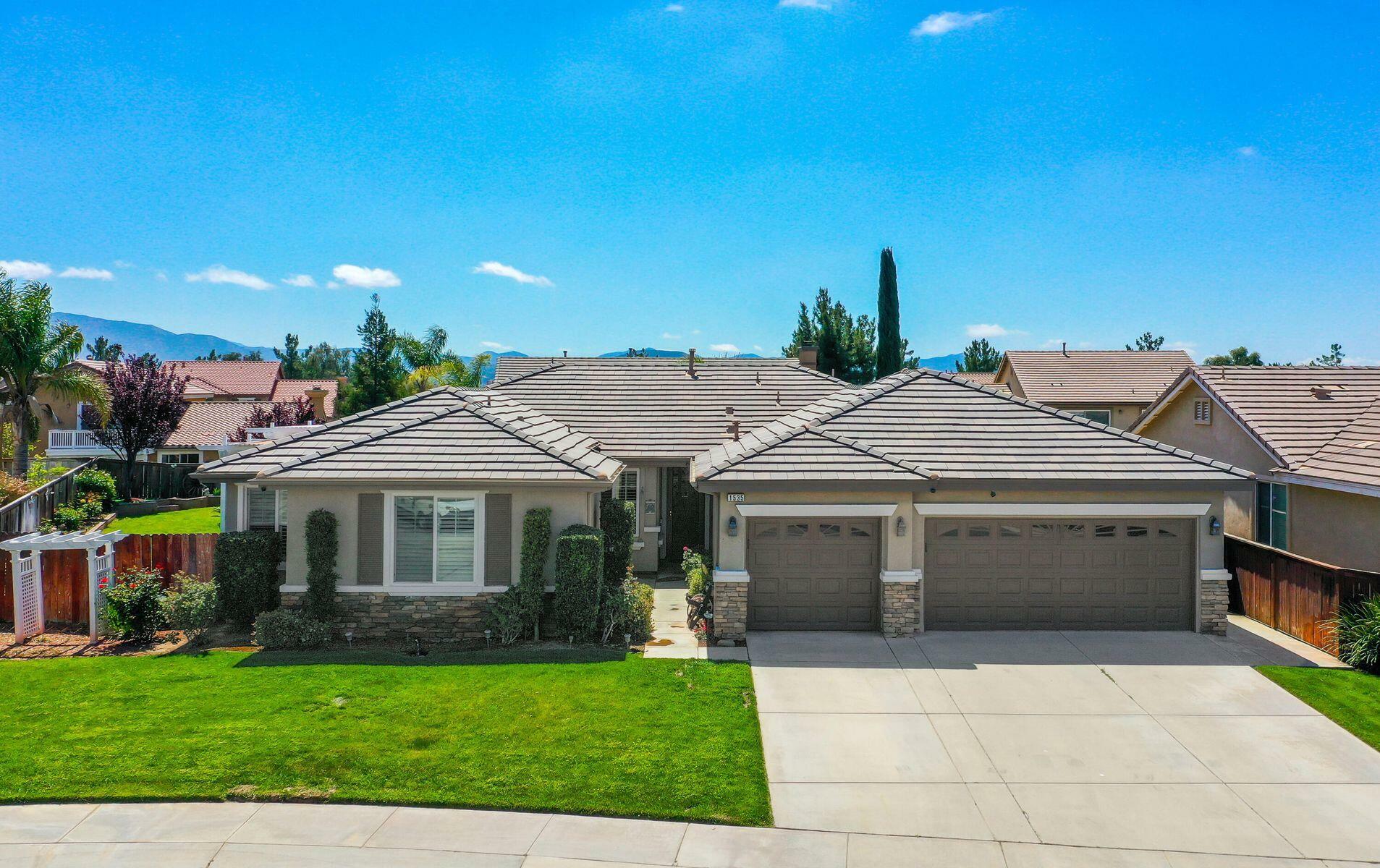 Property Photo:  1535 Lyra Way  CA 92223 