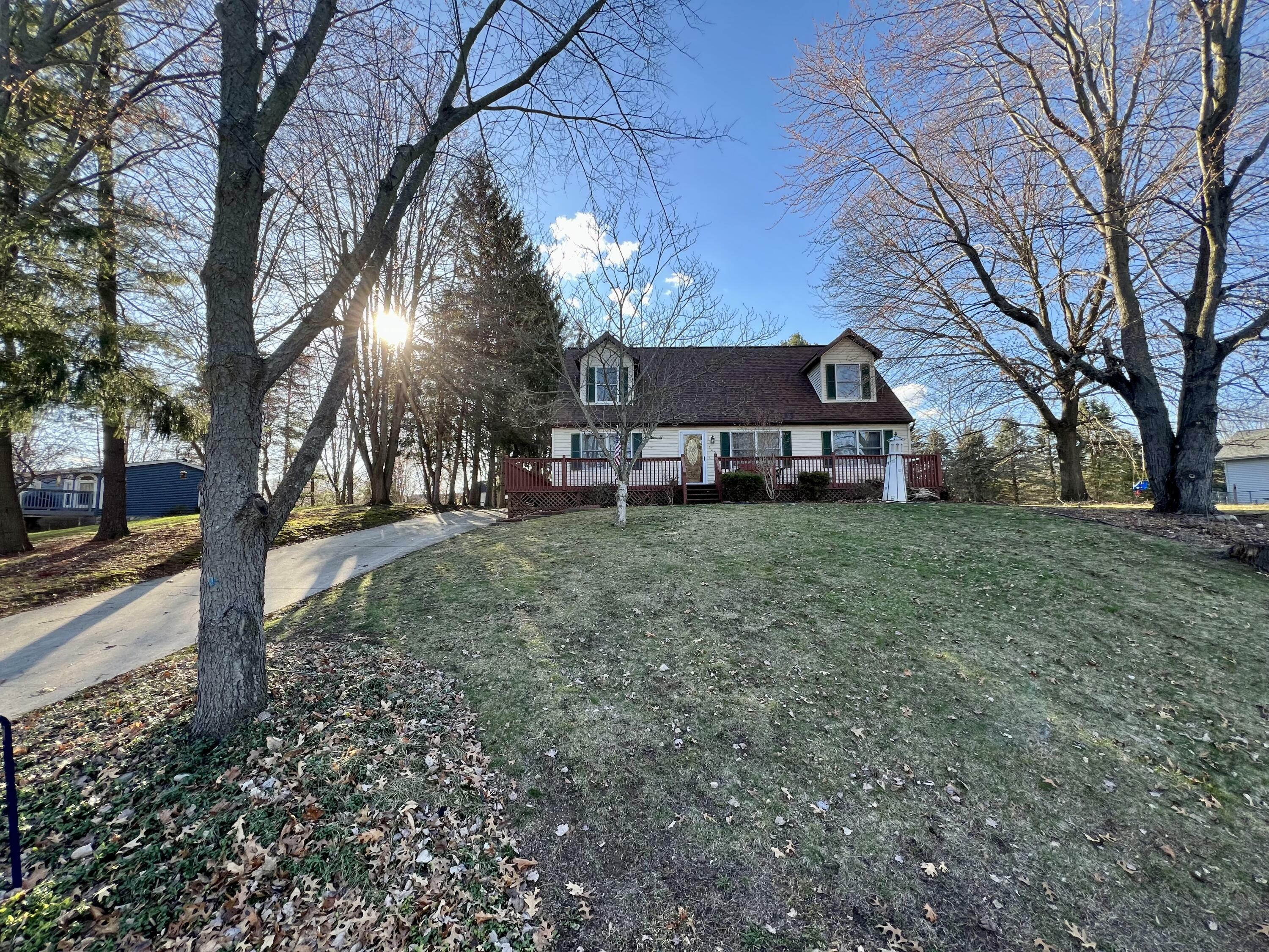 Property Photo:  140 Westshore Drive  MI 49249 