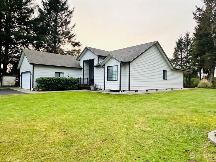 Property Photo:  599 Makah Avenue SE  WA 98569 