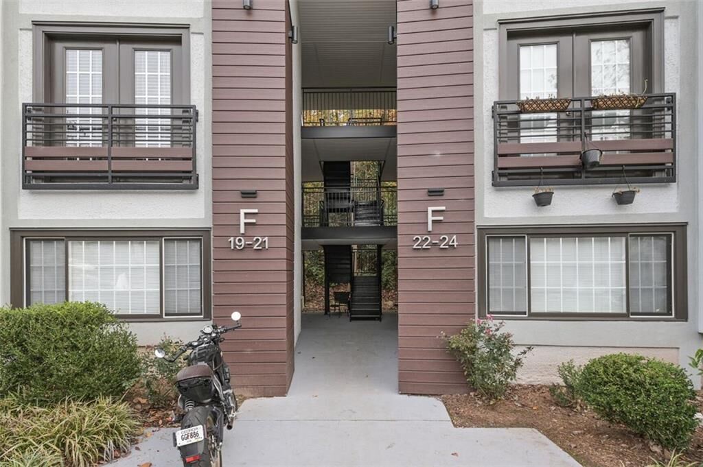 Property Photo:  1445 Monroe Drive NE F22  GA 30324 