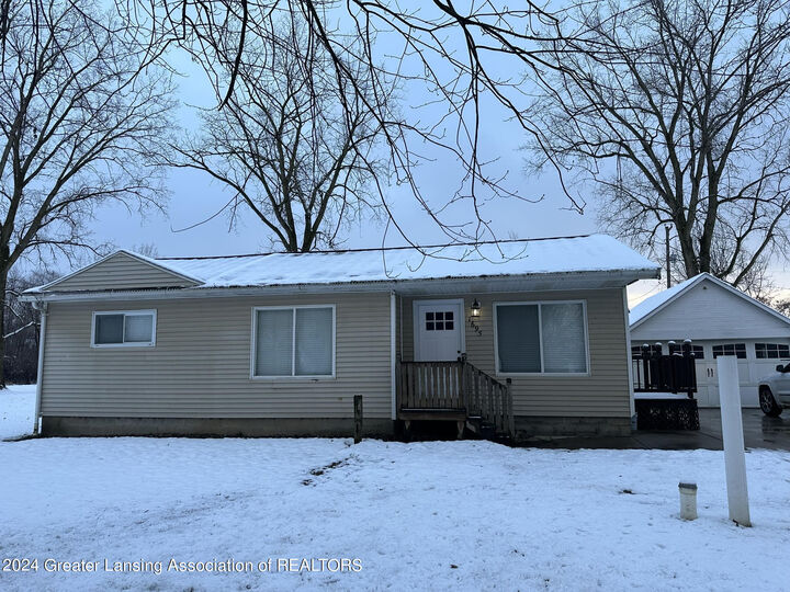 1695 W Dewey Road  Owosso MI 48867 photo