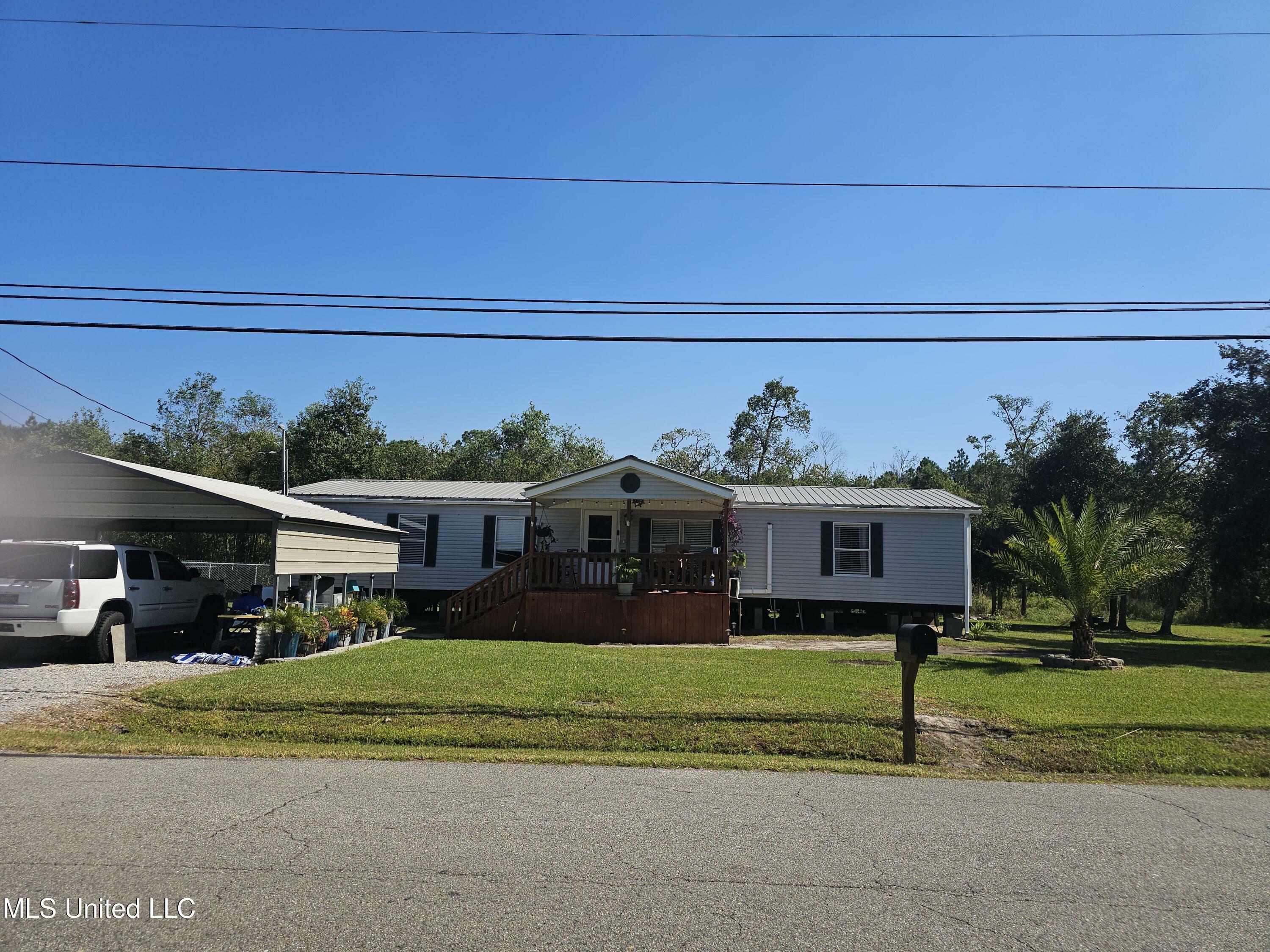 Property Photo:  366 Chapman Road  MS 39520 