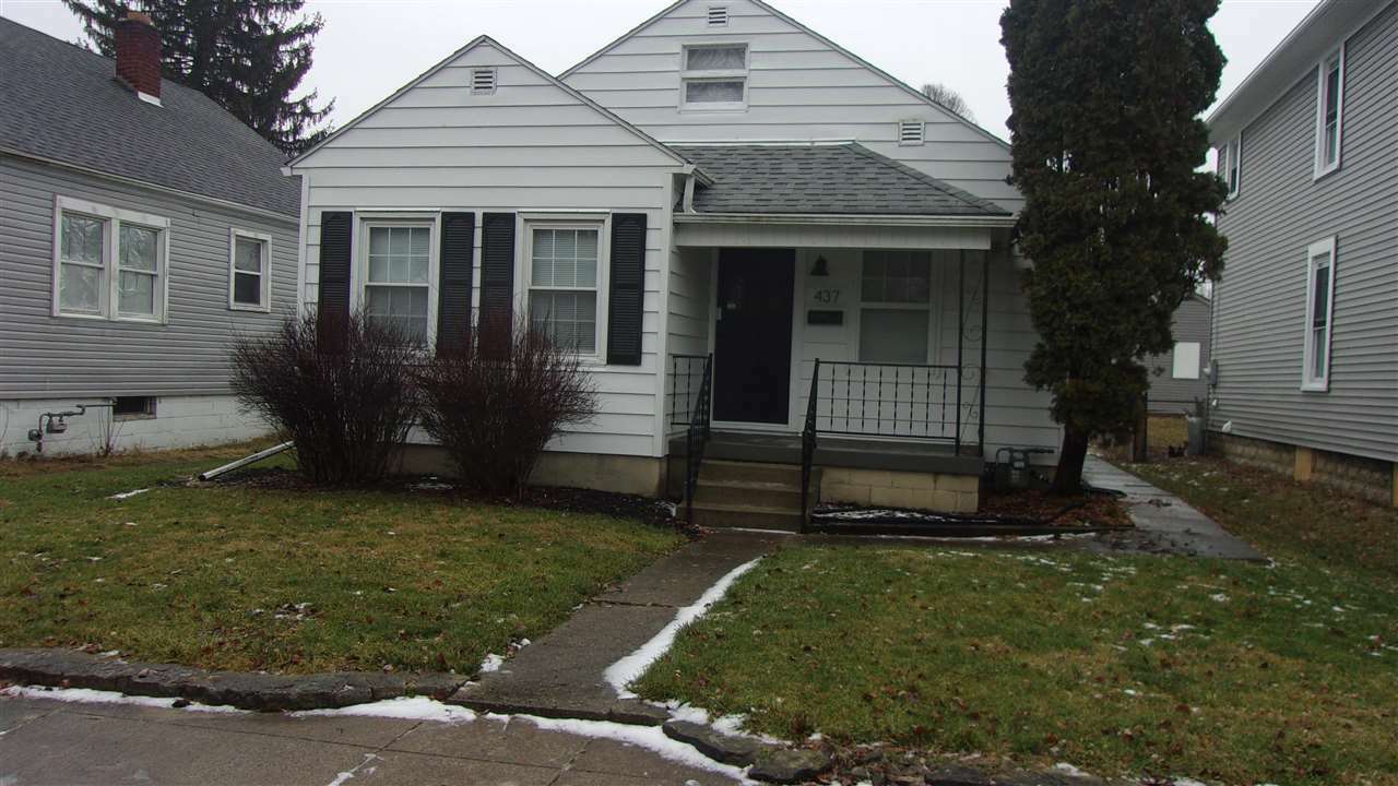 Property Photo:  437 SW 4th Street  IN 47374 