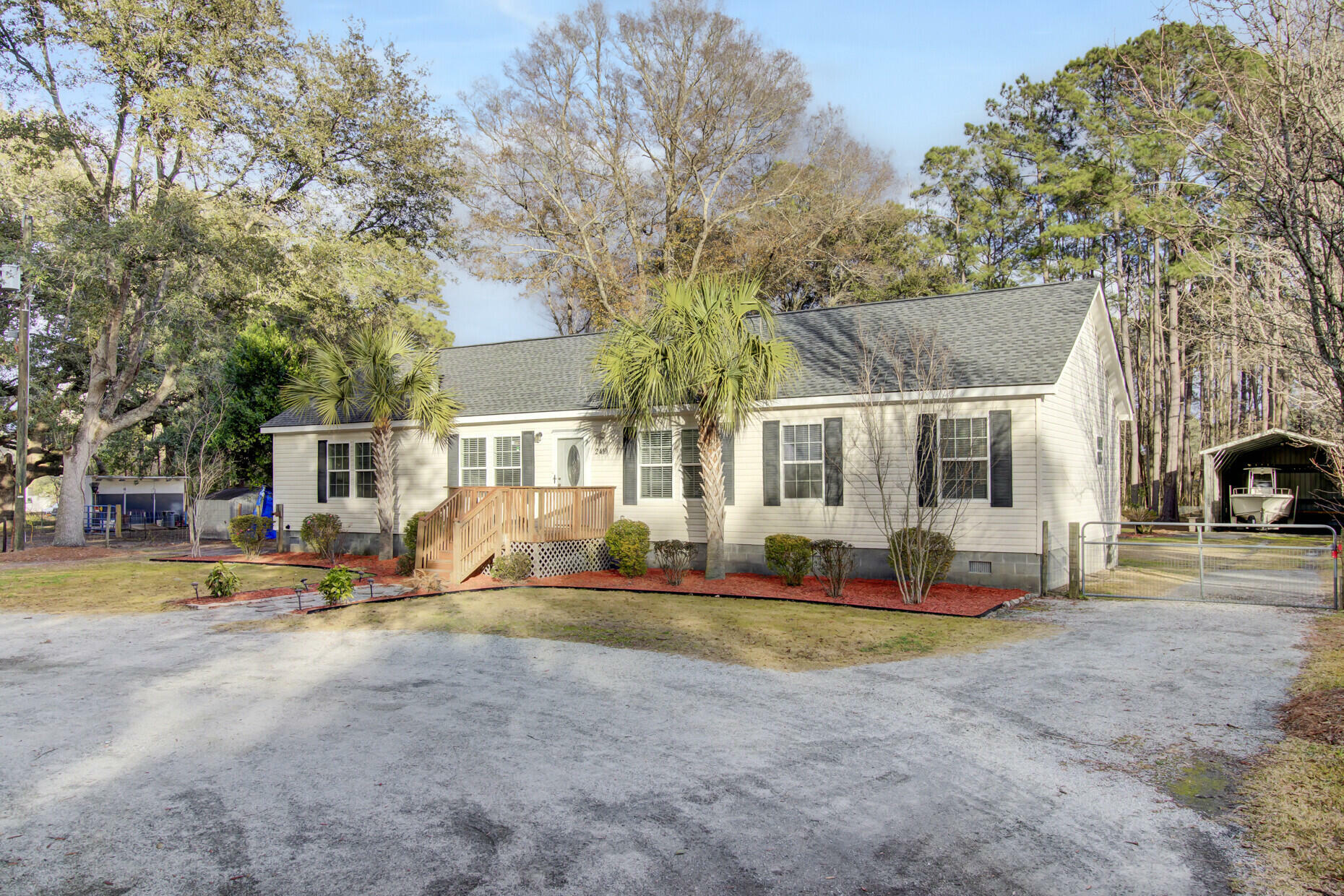 Property Photo:  2410 S Live Oak Drive  SC 29461 