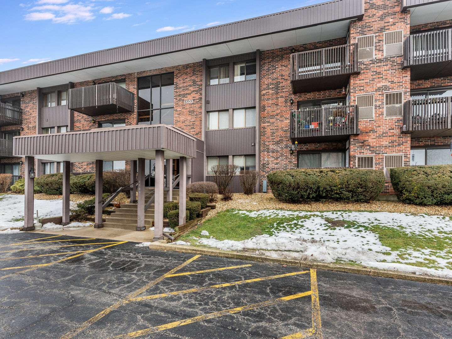 Property Photo: 1503 Woodbridge Road 3F IL 60436