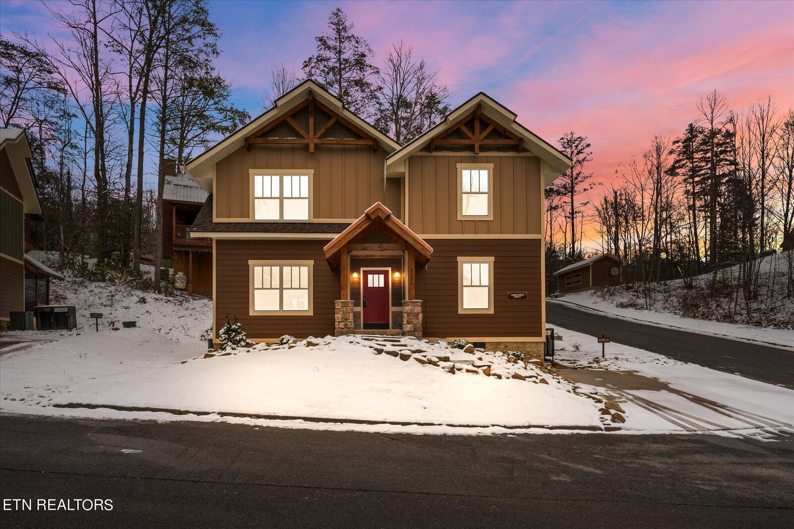 Property Photo: 1104 Anastasia Way TN 37738