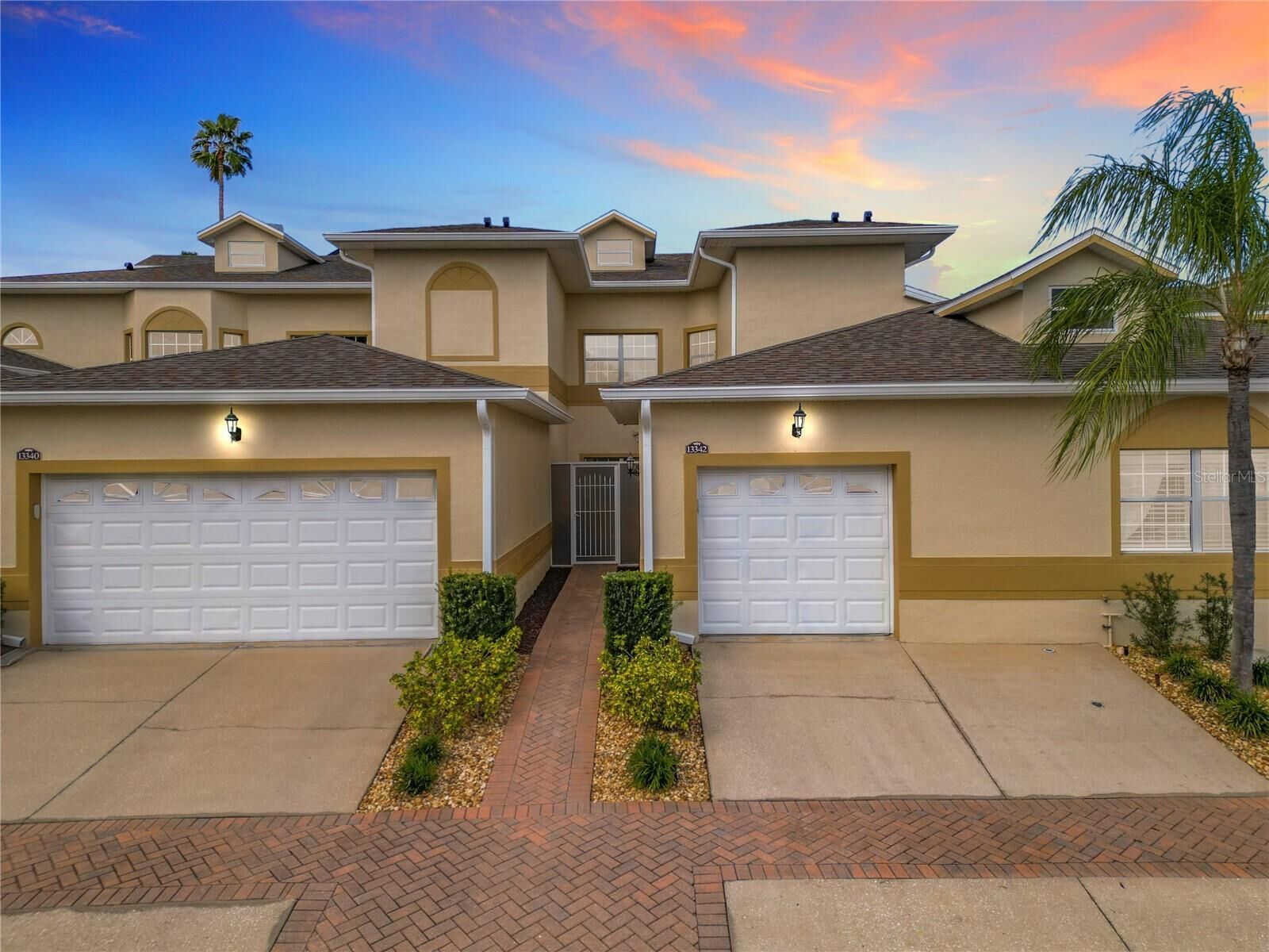 Property Photo:  13342 Fountainbleau Drive  FL 34711 