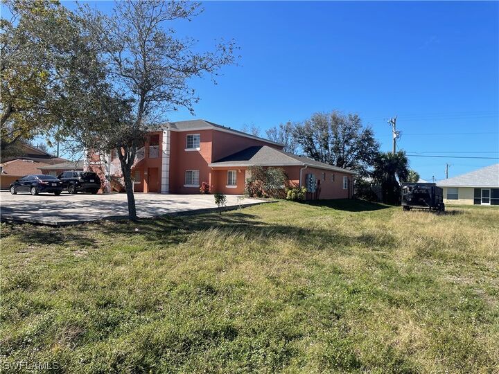 Property Photo:  3726 SW 7th Place  FL 33914 