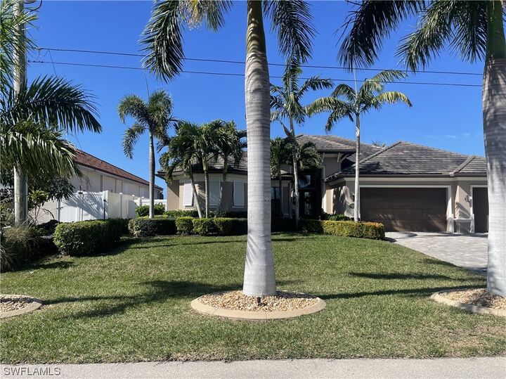 Property Photo:  4219 SW 10th Avenue  FL 33914 