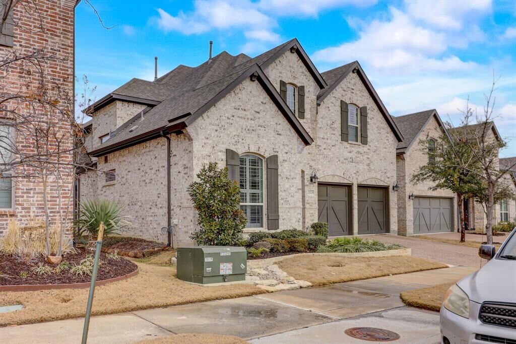 Property Photo: 2529 Damsel Eve Drive TX 75056