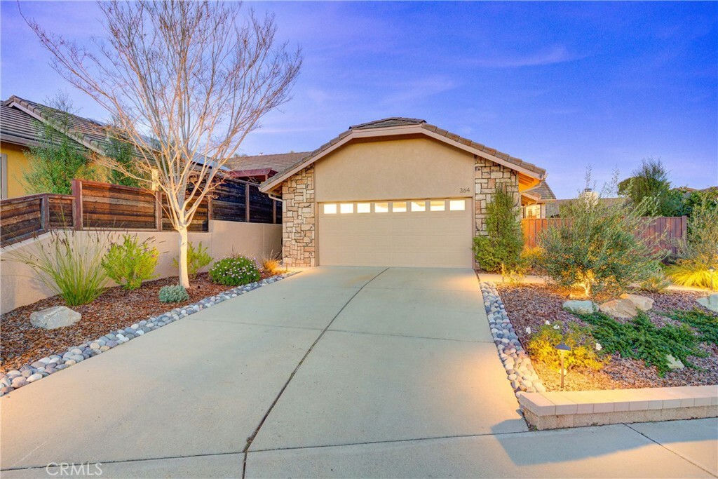 Property Photo:  364 Mesquite Lane  CA 93420 