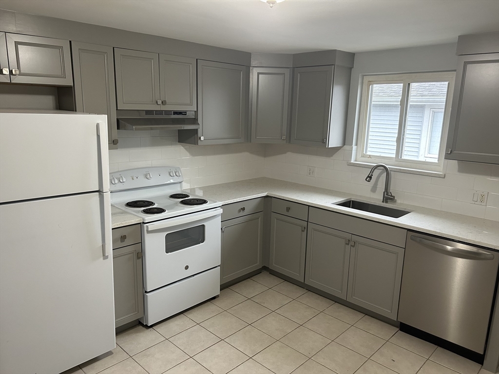 Property Photo: 52 Waltham Street 52 MA 02472