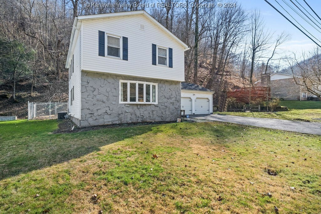 Property Photo:  726 Lower Donally Road  WV 25304 