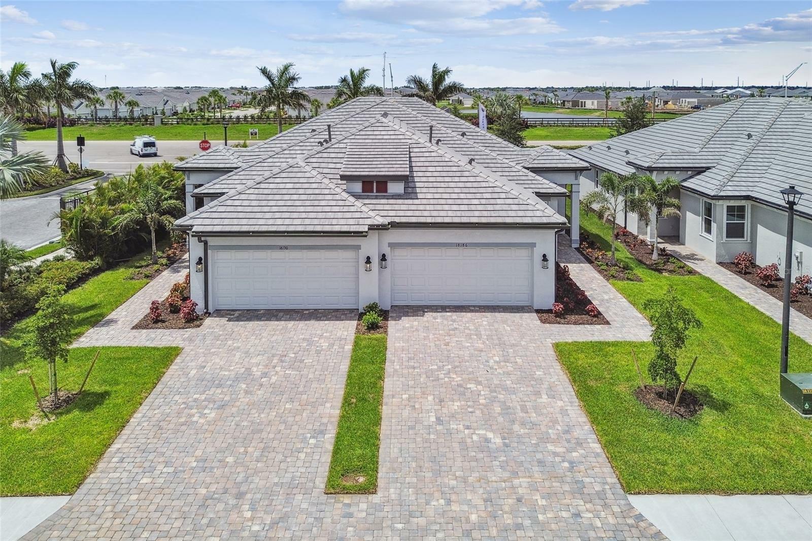 Property Photo: 18190 Cherished Loop FL 34211