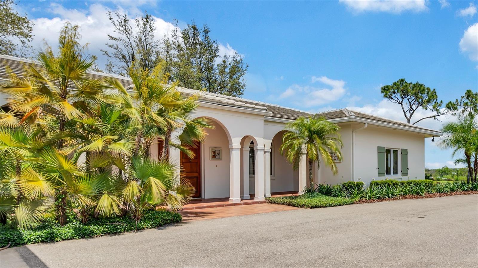Property Photo: 2300 N Scenic Highway 111 FL 33898