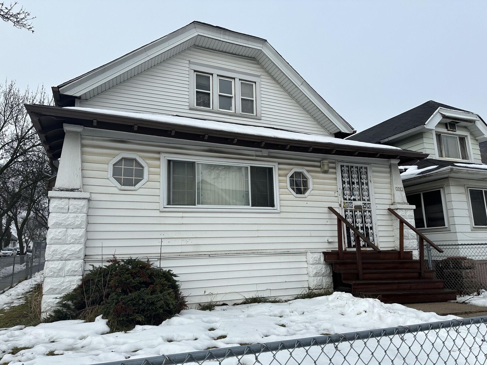 Property Photo: 3303 N 28th St WI 53216