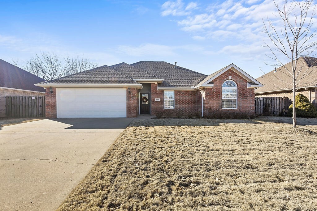 Property Photo:  6004 S 39th Place  AR 72758 