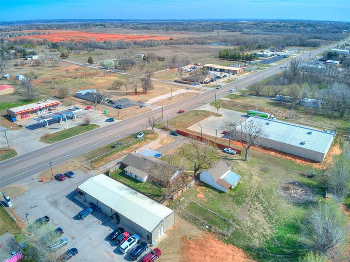 Property Photo:  5102 E Highway 37 Highway  OK 73089 